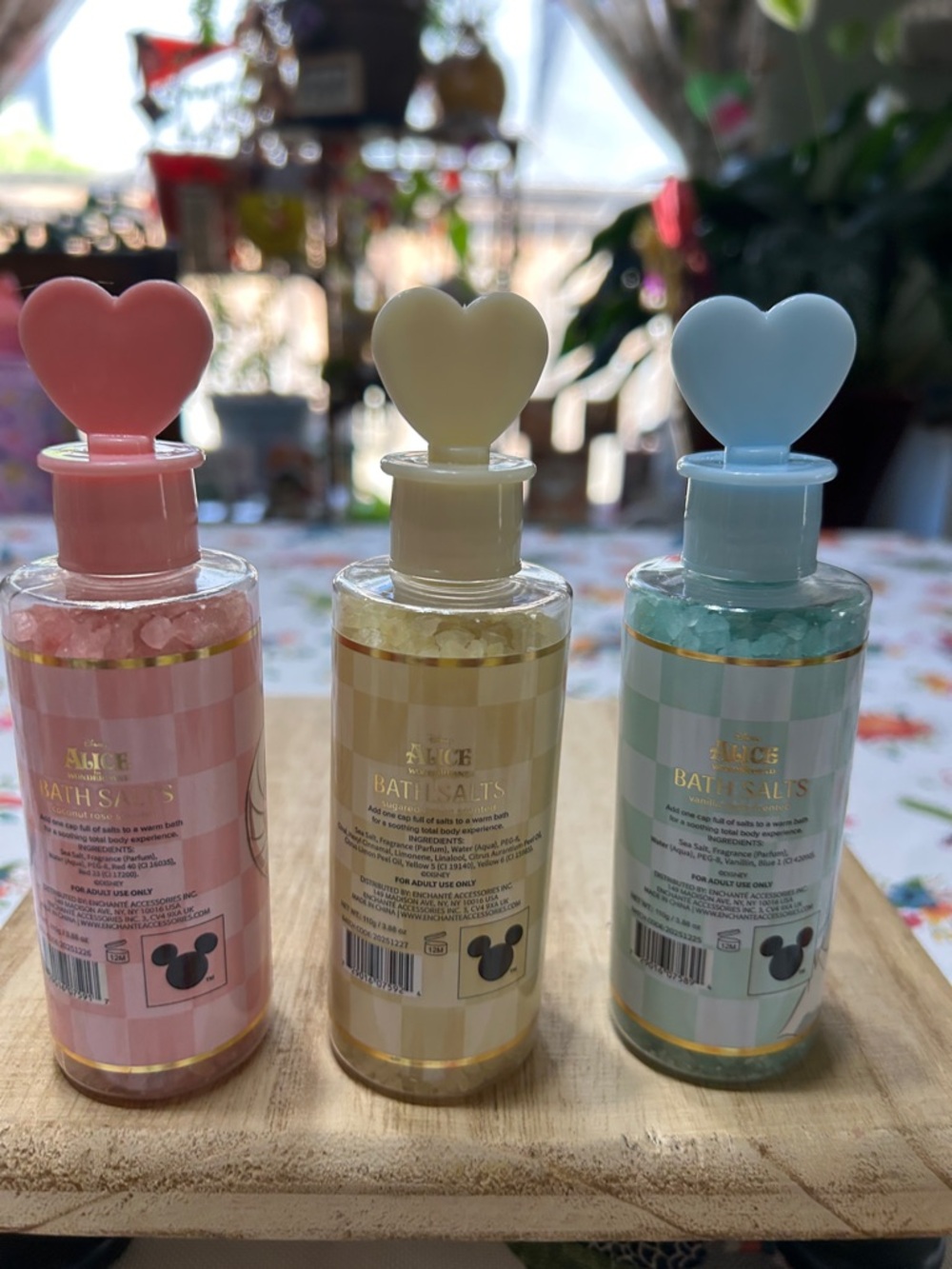 “Alice In Wonderland” Disney Scented Bath Salts with Heart Shaped Stoppers NEW - Picture 8 of 10